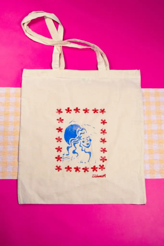 Tote bag à plat 2.webp
